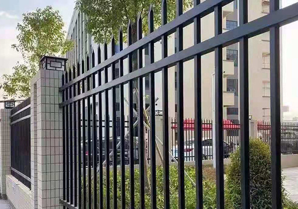 學(xué)校鋅鋼護欄