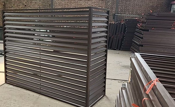 鋅鋼百葉窗廠(chǎng)家生產(chǎn)環(huán)境